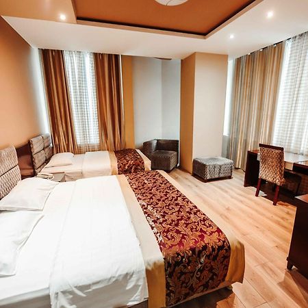 Hotel Arifi Shkodër エクステリア 写真