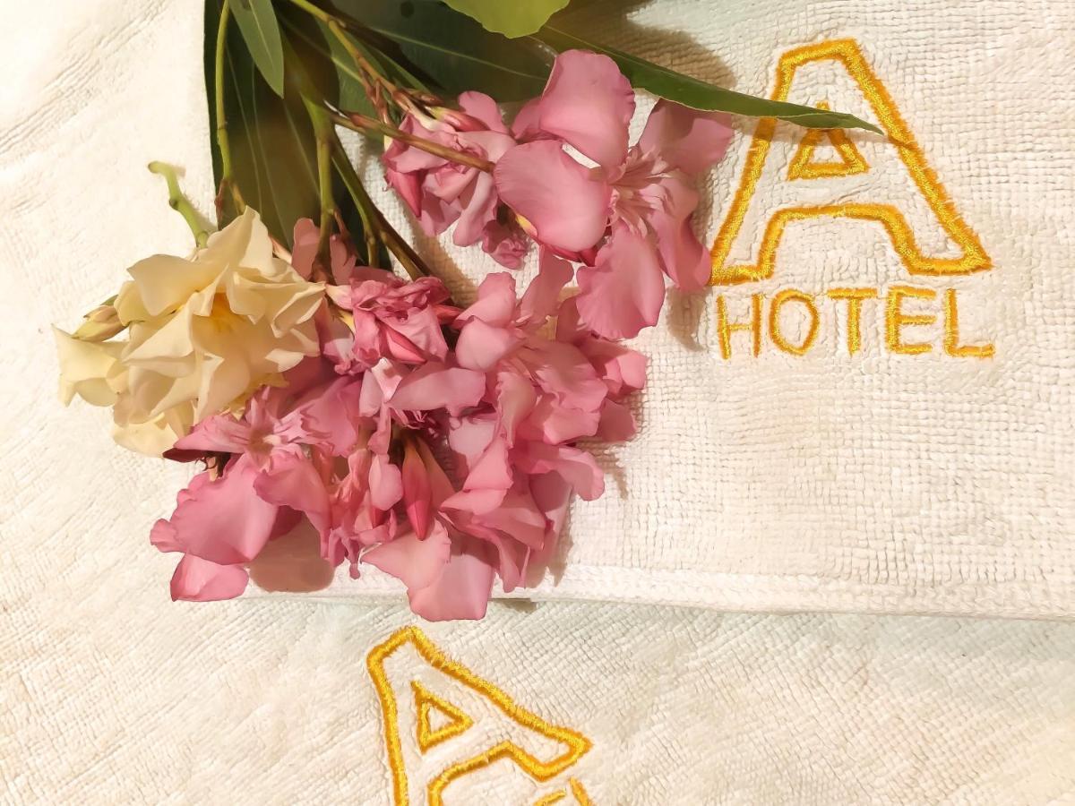 Hotel Arifi Shkodër エクステリア 写真