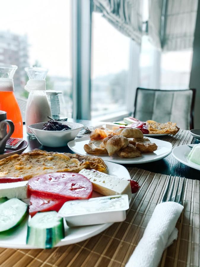 Hotel Arifi Shkodër エクステリア 写真