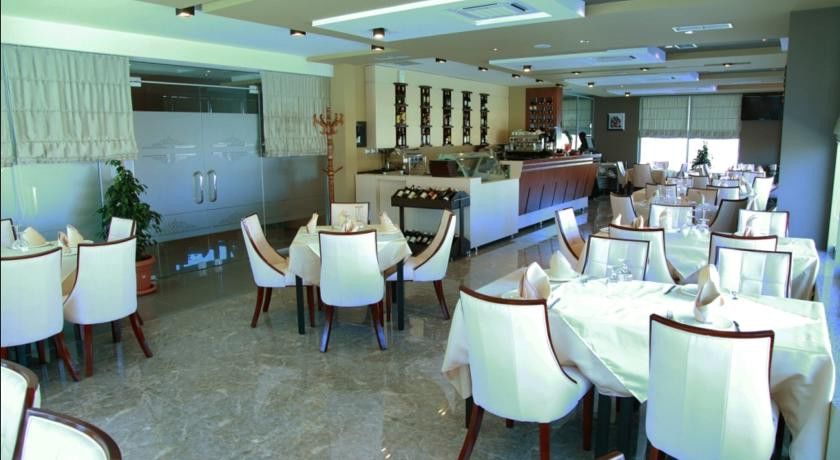 Hotel Arifi Shkodër エクステリア 写真