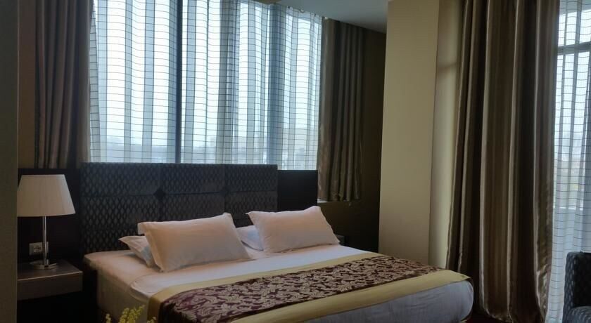 Hotel Arifi Shkodër エクステリア 写真